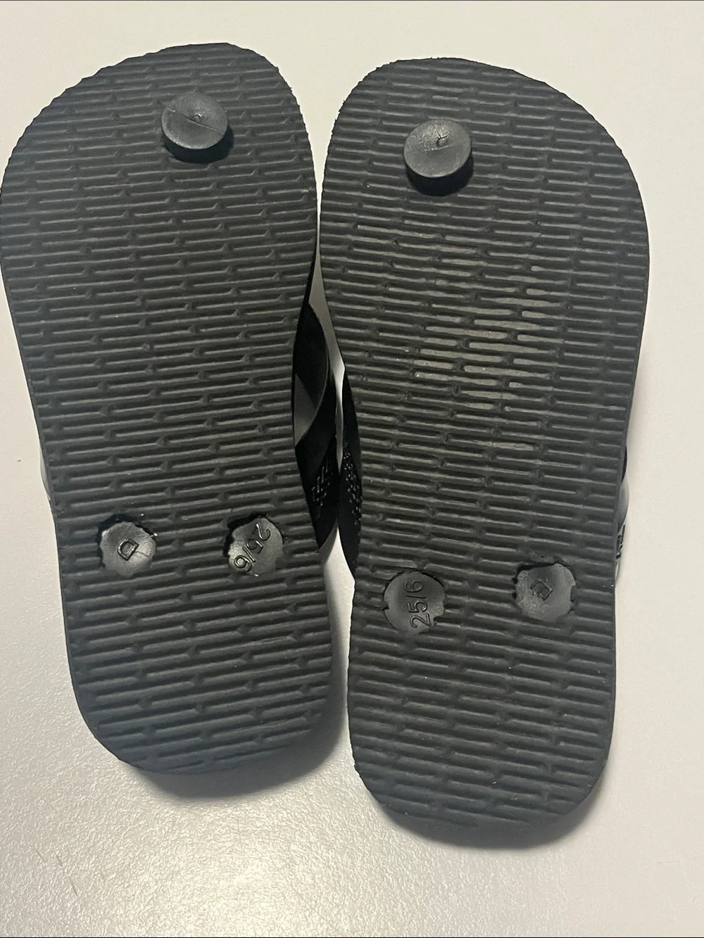Havaianas Kids Batman Black Flip Flops NWOT
